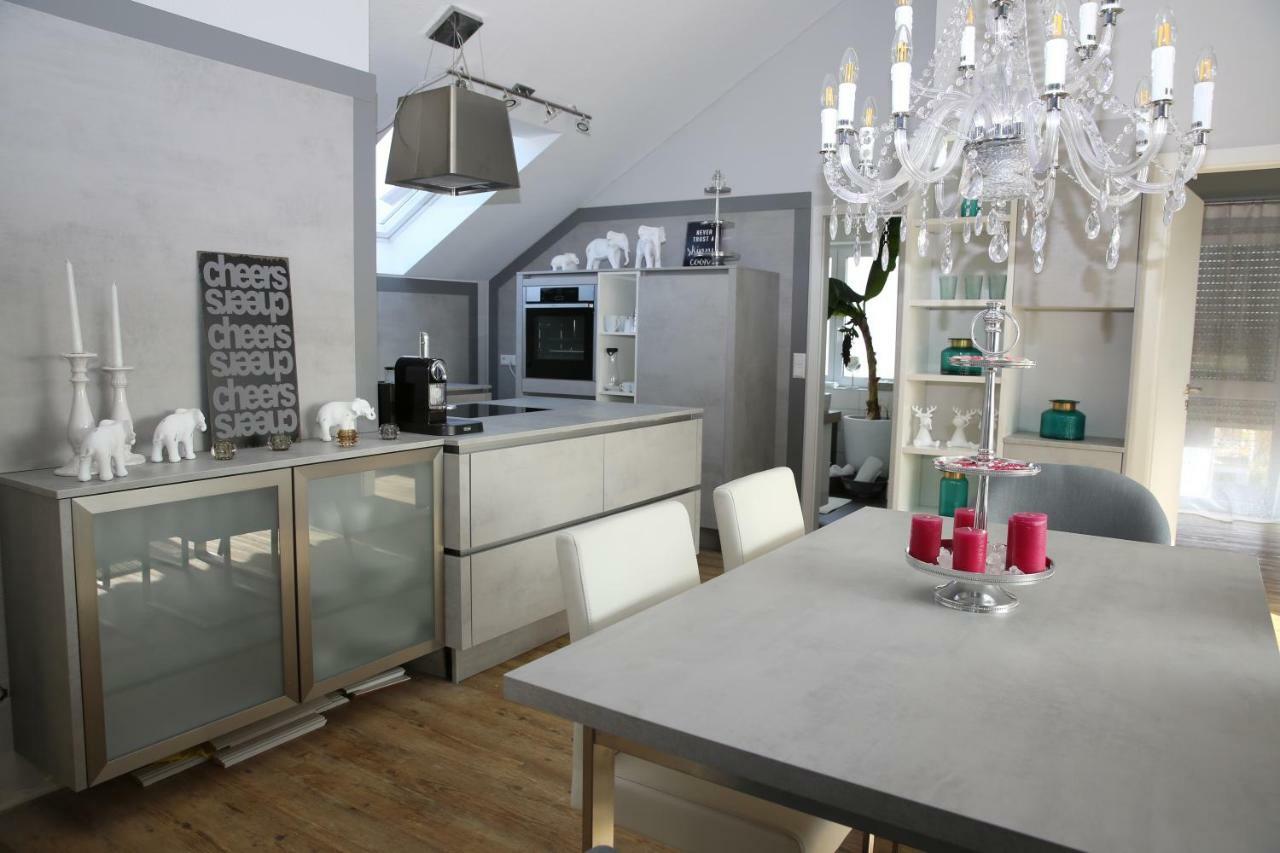 Apartment Mit Designerkueche, Loggia Ludwigsburg Nahe Stuttgart ภายนอก รูปภาพ